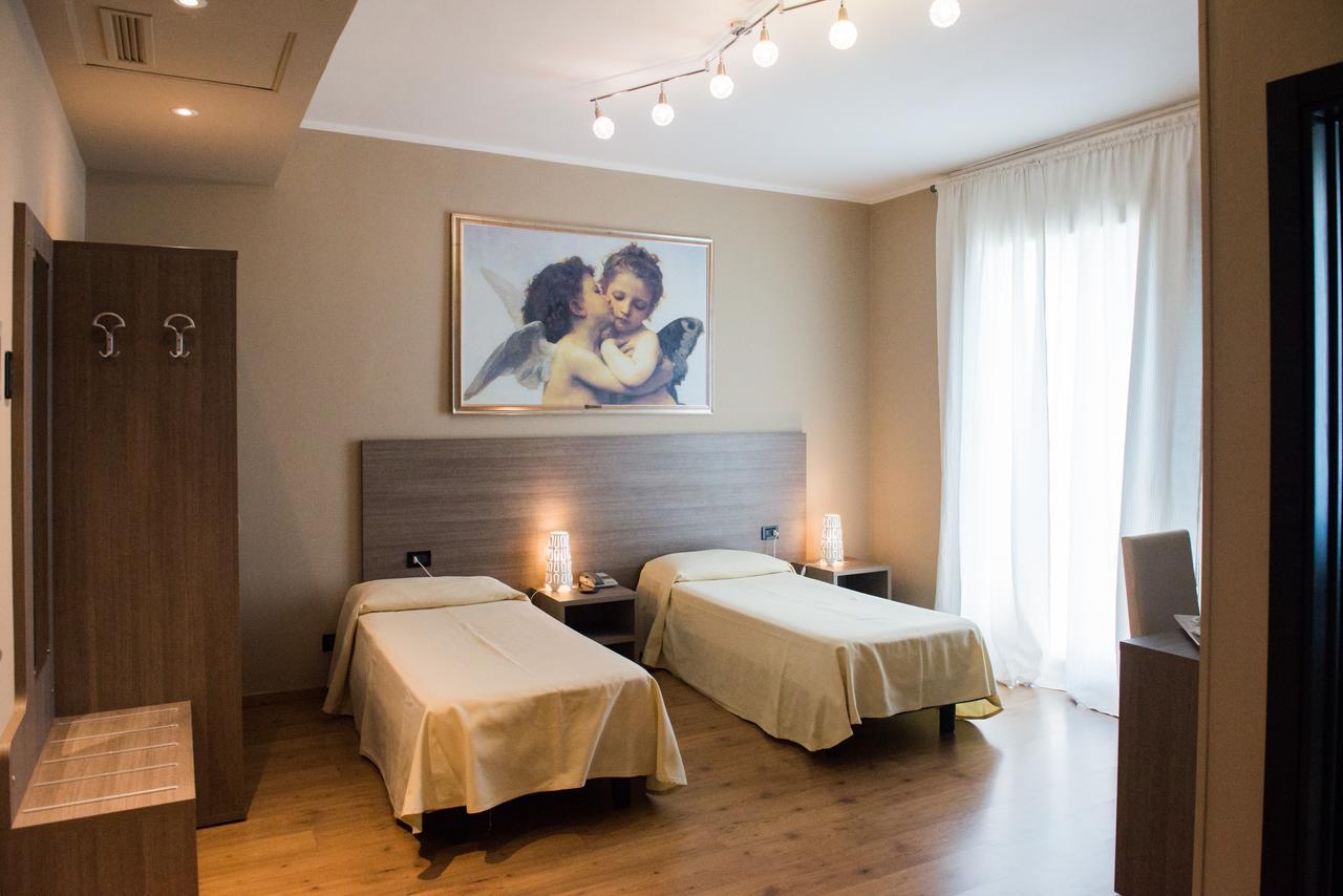 Albergo Grappolo D'Oro Montebelluna Eksteriør bilde